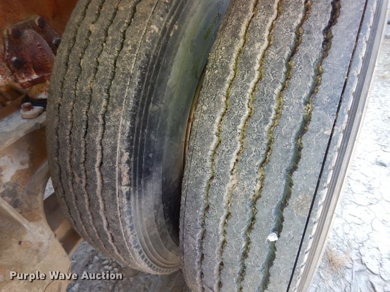 image for item DF4131 1964 Butler tank trailer