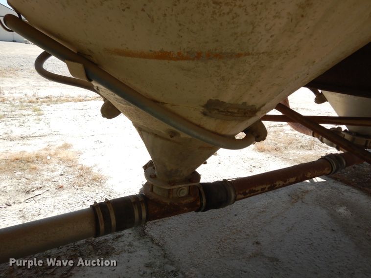 image for item DF4131 1964 Butler tank trailer