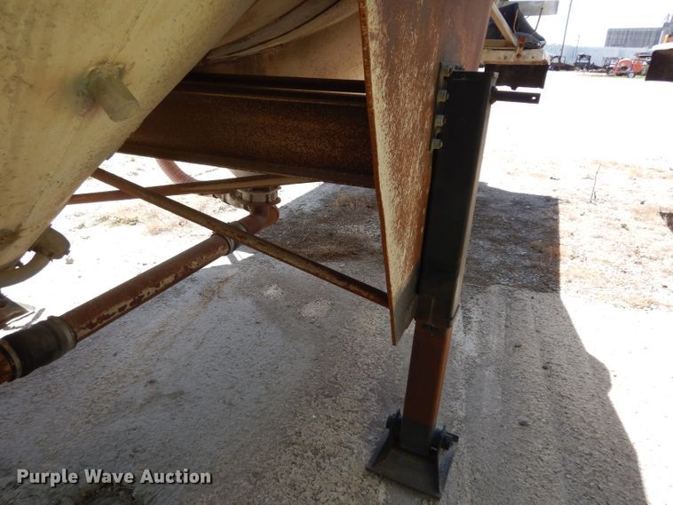 image for item DF4131 1964 Butler tank trailer