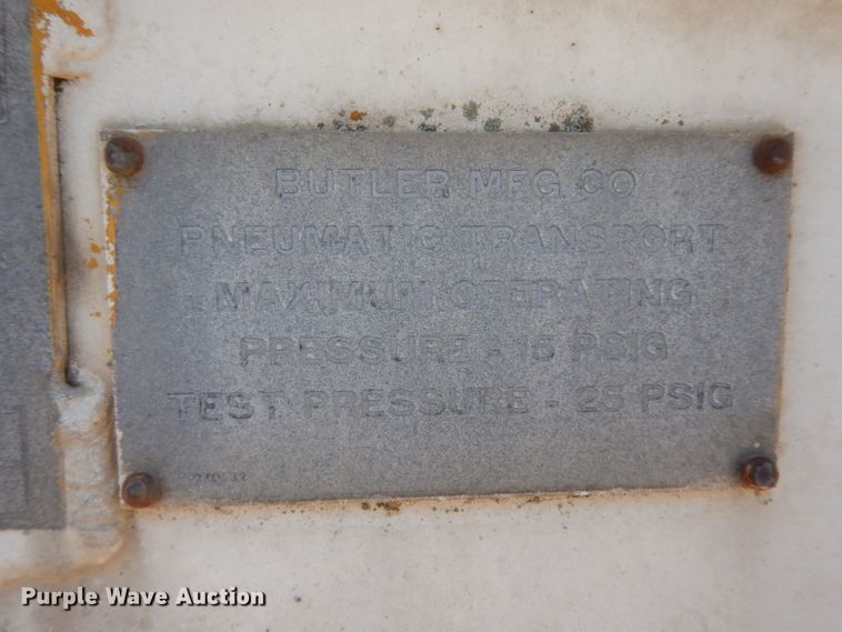 image for item DF4131 1964 Butler tank trailer