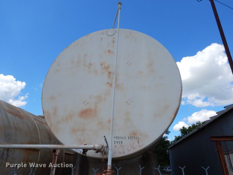 image for item DF4154 17,000 gallon fuel tank