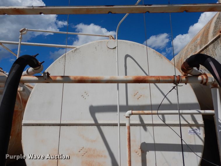 image for item DF4155 18,000 gallon fuel tank