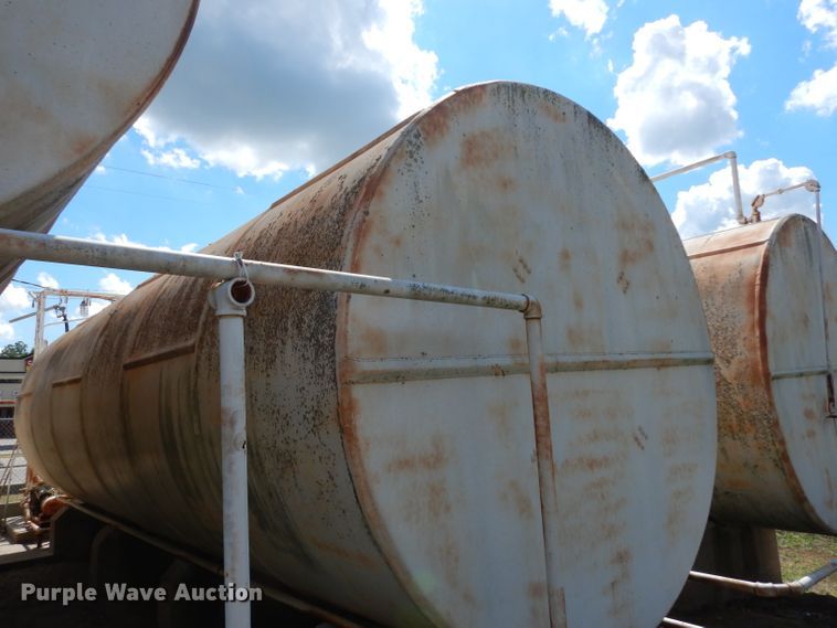 image for item DF4155 18,000 gallon fuel tank