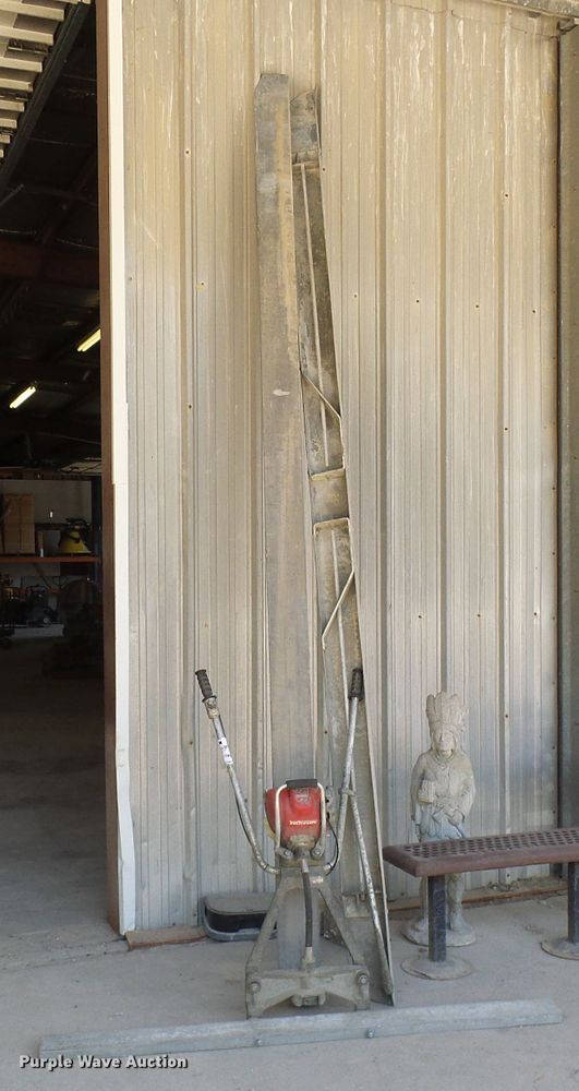 image for item DG1916 Vibratory screed