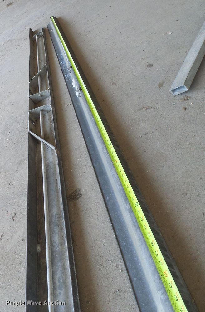 image for item DG1916 Vibratory screed