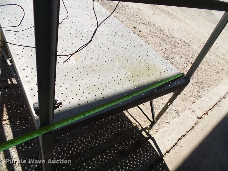 image for item DG1917 (2) sets of stairs