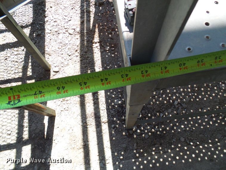 image for item DG1917 (2) sets of stairs