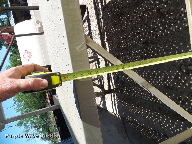 image for item DG1917 (2) sets of stairs