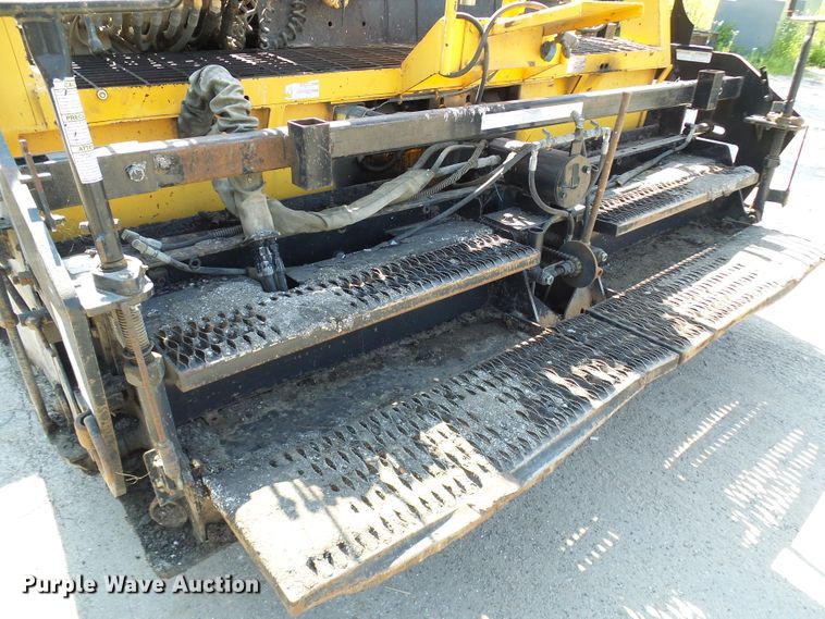 image for item DG1927 2005 LeeBoy 8500  paver