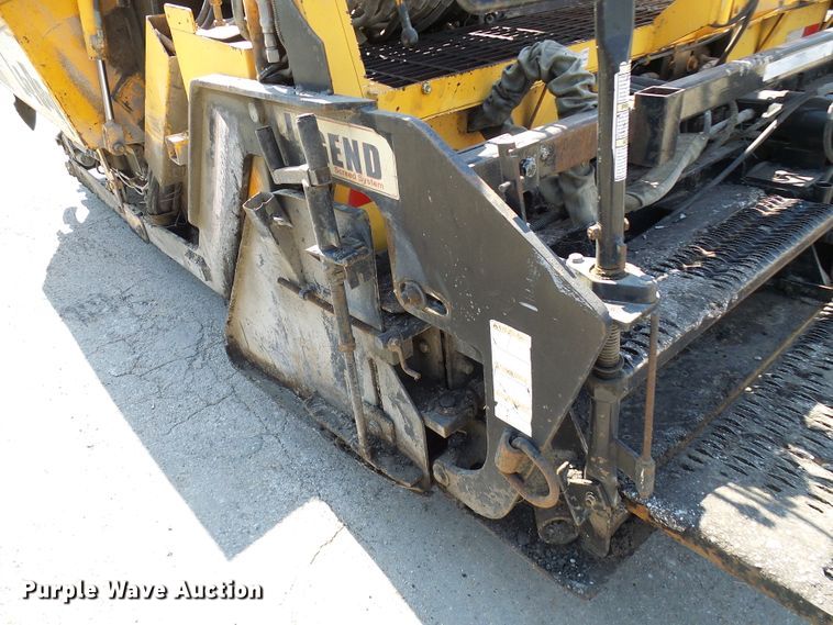 image for item DG1927 2005 LeeBoy 8500  paver