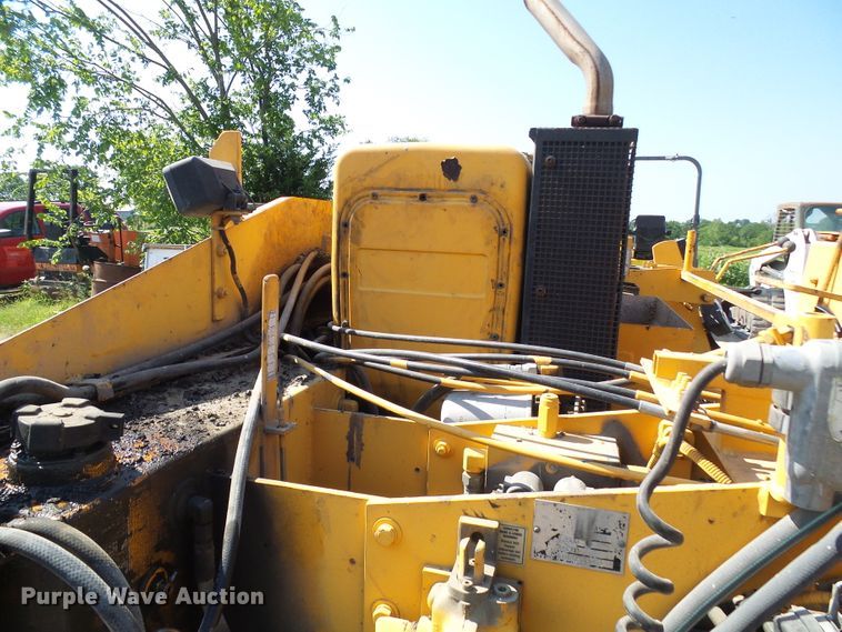 image for item DG1927 2005 LeeBoy 8500  paver