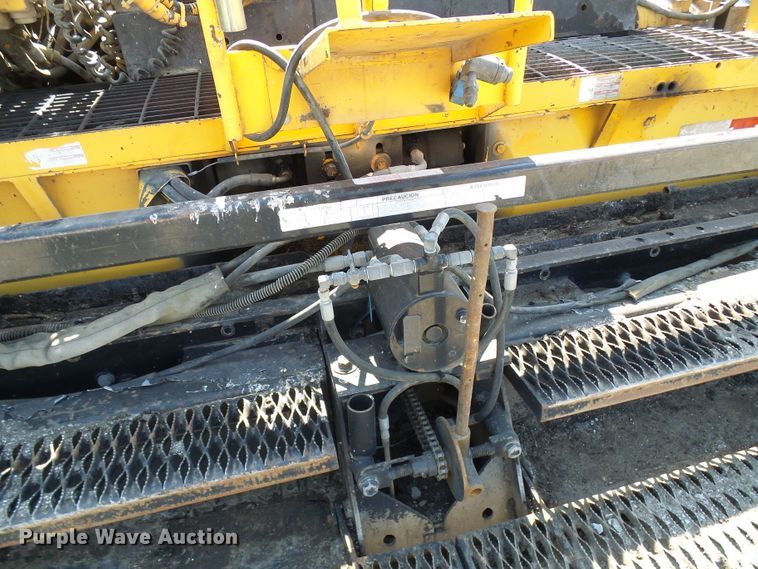 image for item DG1927 2005 LeeBoy 8500  paver