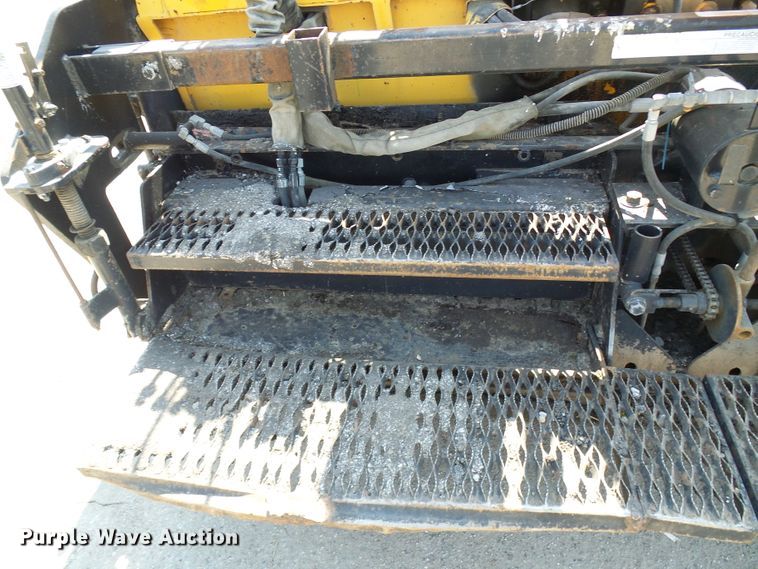 image for item DG1927 2005 LeeBoy 8500  paver