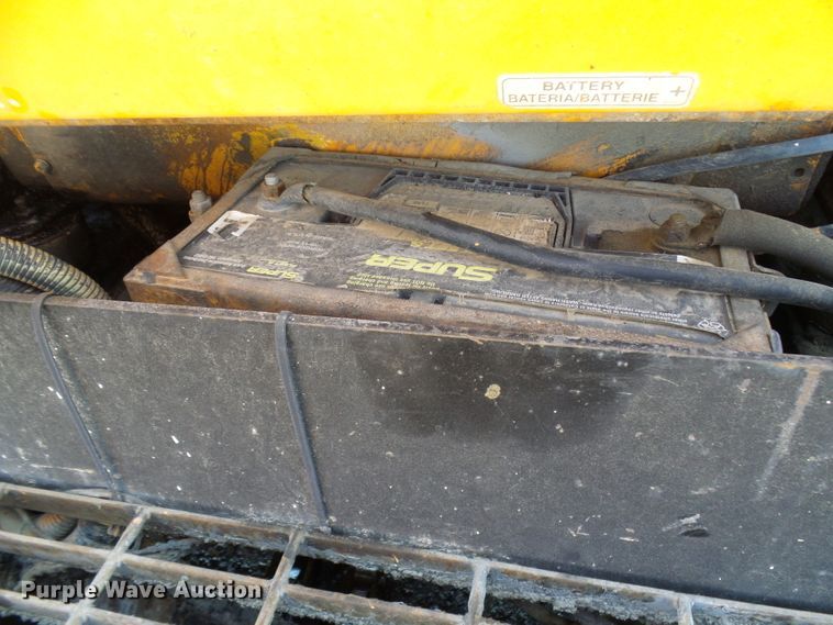 image for item DG1927 2005 LeeBoy 8500  paver