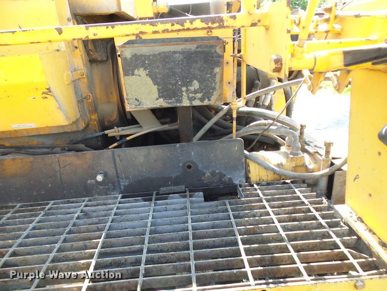 image for item DG1927 2005 LeeBoy 8500  paver