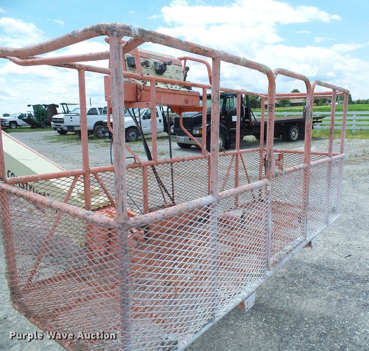 image for item DG1932 1996 JLG 80H  boom lift