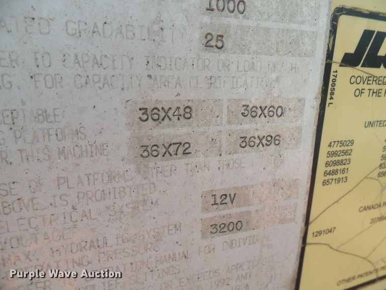 image for item DG1932 1996 JLG 80H  boom lift