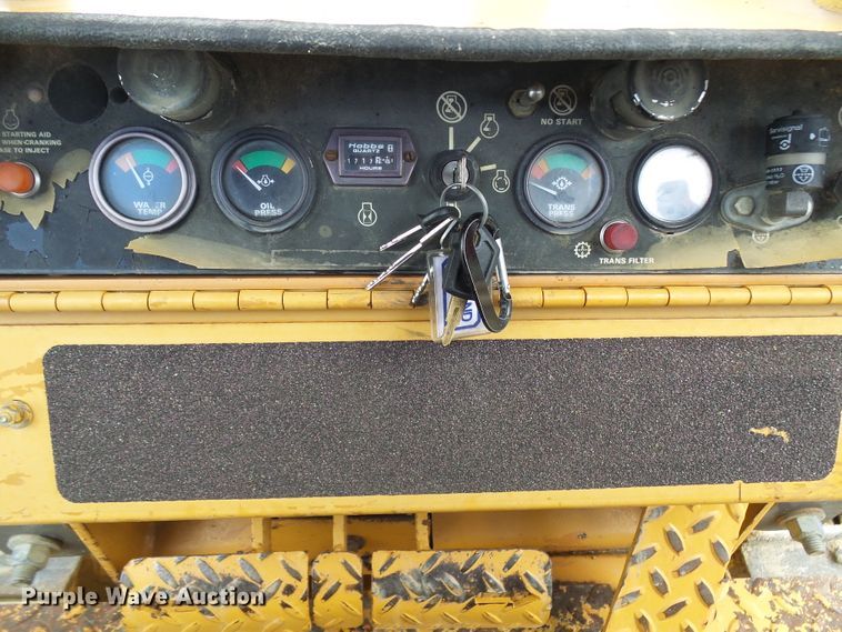 image for item DG1936 1996 Case 550G  dozer