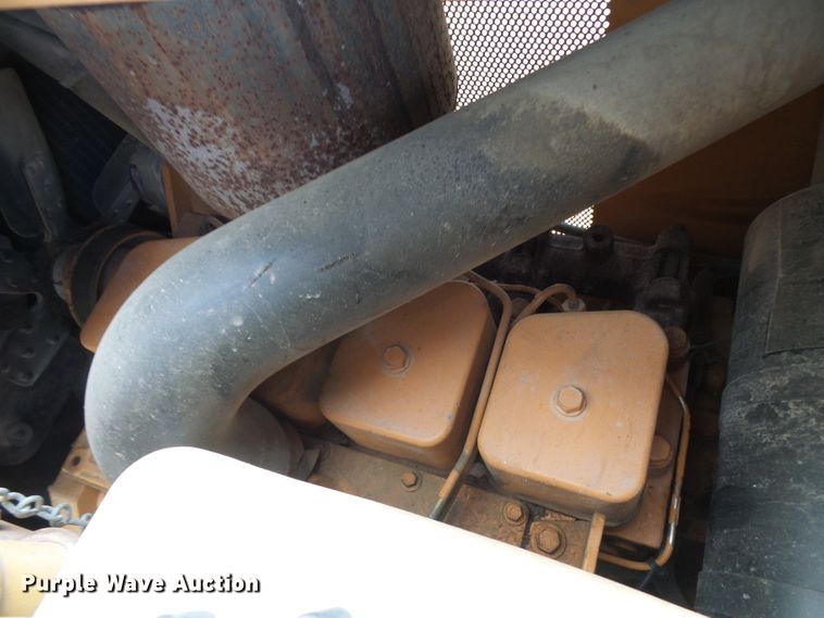 image for item DG1936 1996 Case 550G  dozer