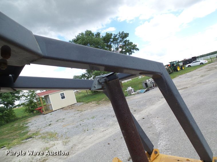 image for item DG1936 1996 Case 550G  dozer