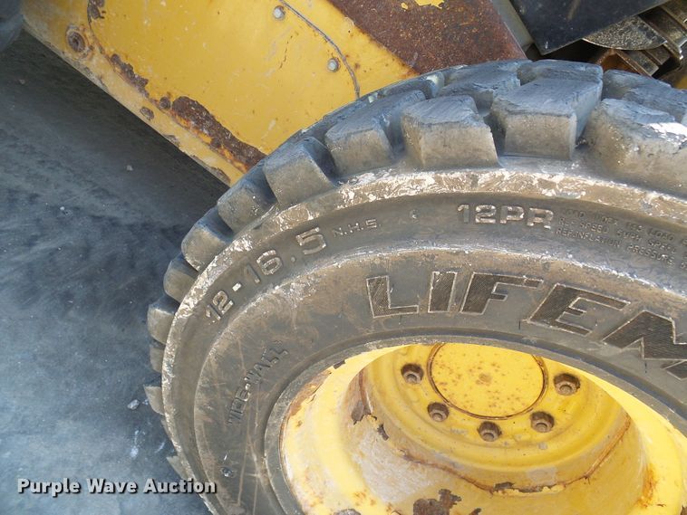 image for item DG1944 2010 Caterpillar 246C  skid steer loader