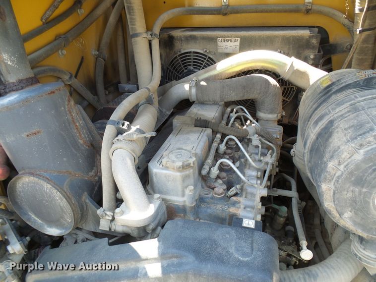 image for item DG1944 2010 Caterpillar 246C  skid steer loader