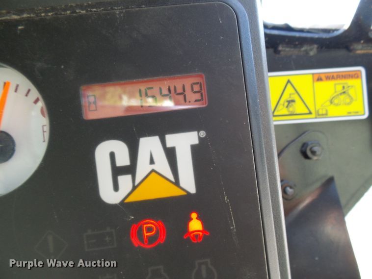 image for item DG1944 2010 Caterpillar 246C  skid steer loader