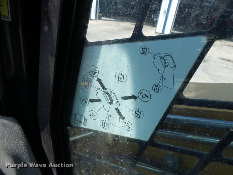 image for item DG1944 2010 Caterpillar 246C  skid steer loader