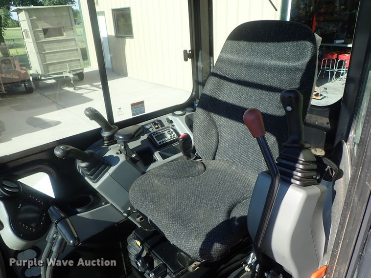 image for item DG2257 2015 Bobcat E35  mini excavator