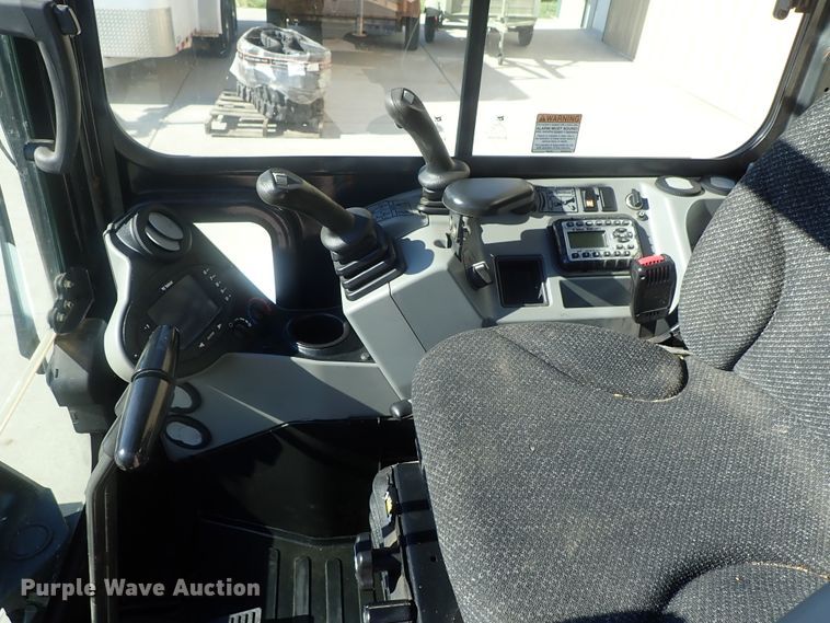 image for item DG2257 2015 Bobcat E35  mini excavator