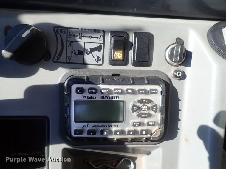 image for item DG2257 2015 Bobcat E35  mini excavator