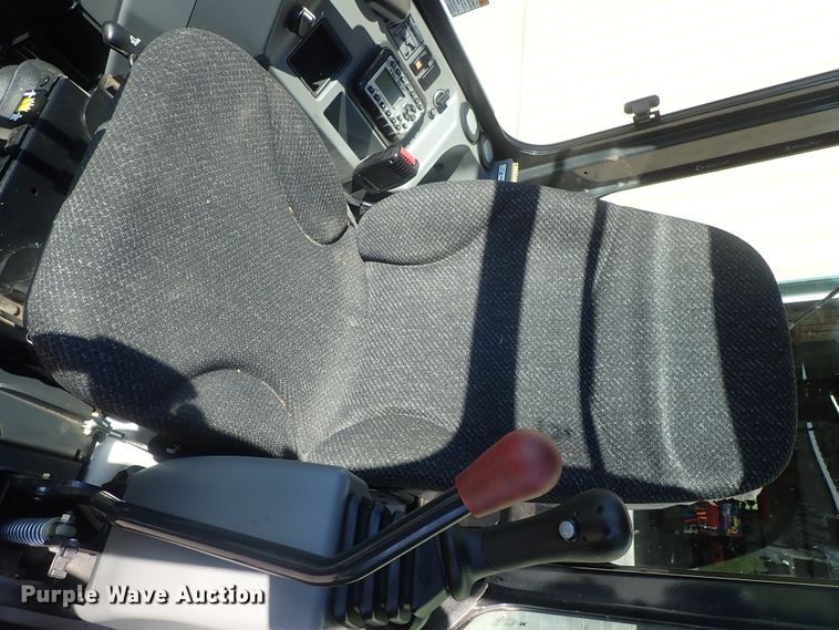 image for item DG2257 2015 Bobcat E35  mini excavator