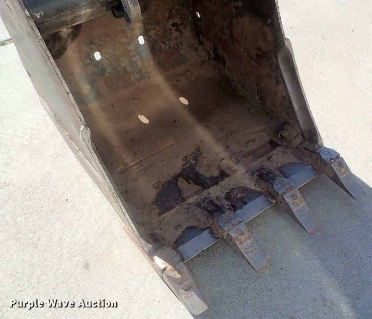 image for item DG2257 2015 Bobcat E35  mini excavator