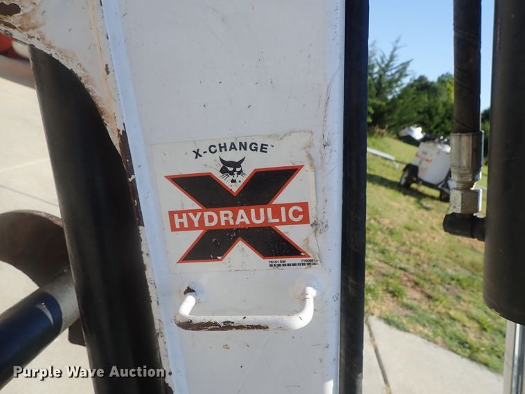 image for item DG2257 2015 Bobcat E35  mini excavator