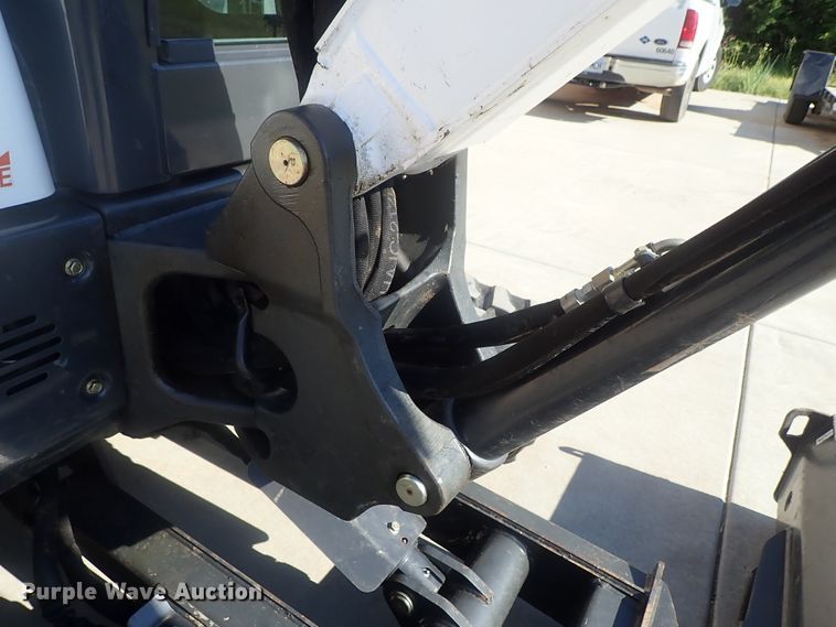 image for item DG2257 2015 Bobcat E35  mini excavator