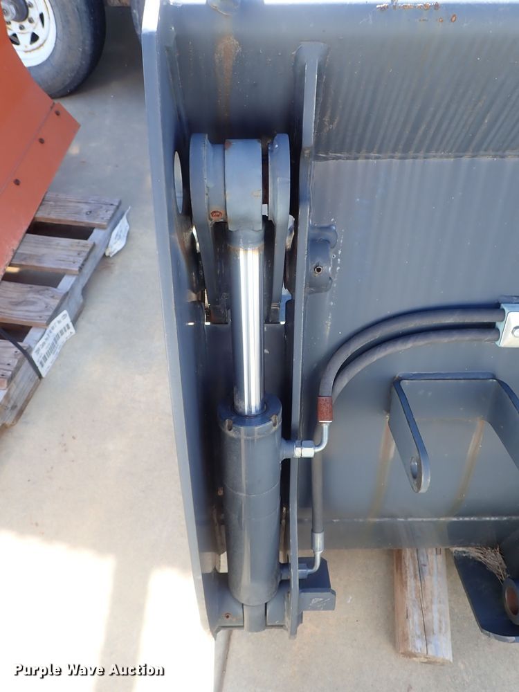 image for item DG2258 90"W combination bucket