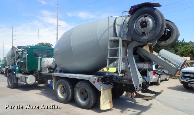 image for item DG2259 2004 Mack CV513  ready mix truck