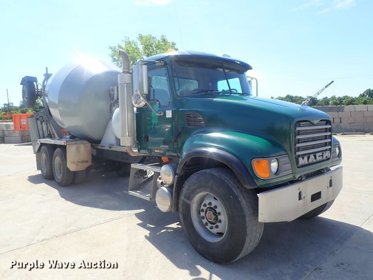 image for item DG2259 2004 Mack CV513  ready mix truck