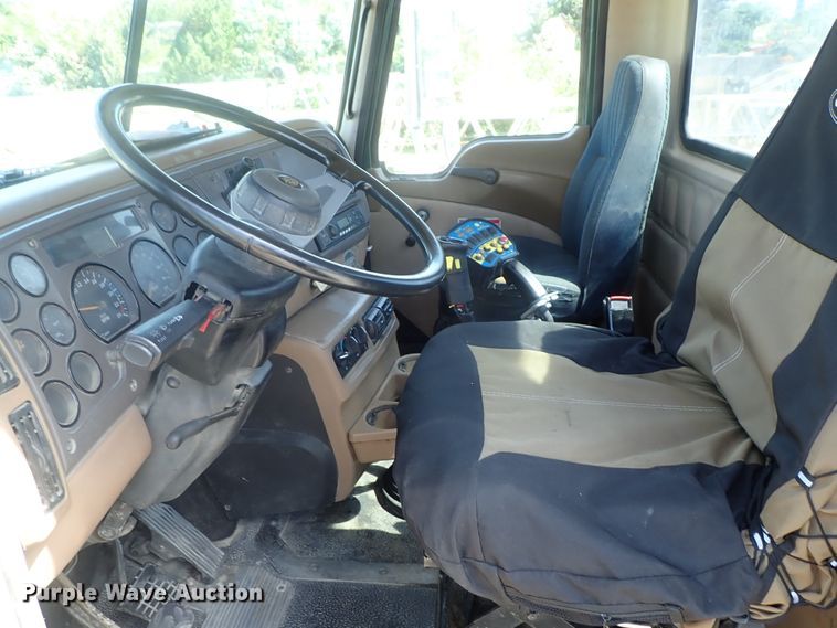 image for item DG2259 2004 Mack CV513  ready mix truck