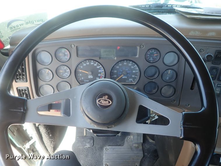 image for item DG2259 2004 Mack CV513  ready mix truck