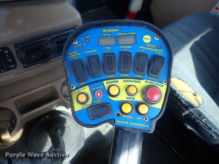 image for item DG2259 2004 Mack CV513  ready mix truck