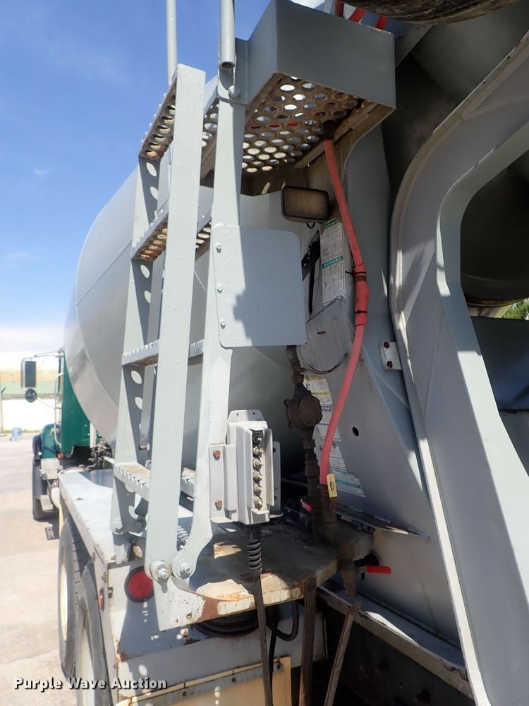 image for item DG2259 2004 Mack CV513  ready mix truck