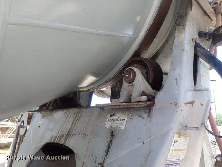 image for item DG2259 2004 Mack CV513  ready mix truck