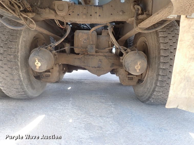 image for item DG2259 2004 Mack CV513  ready mix truck