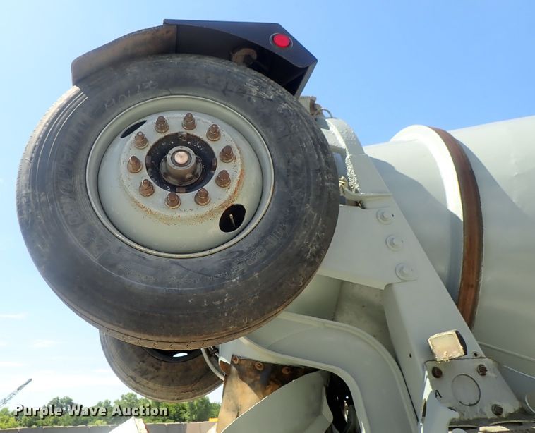 image for item DG2259 2004 Mack CV513  ready mix truck