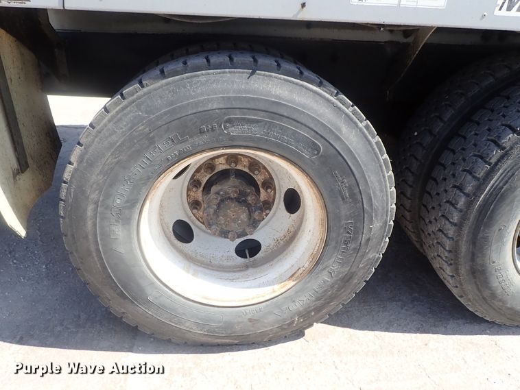 image for item DG2259 2004 Mack CV513  ready mix truck