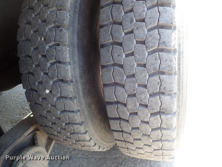 image for item DG2259 2004 Mack CV513  ready mix truck