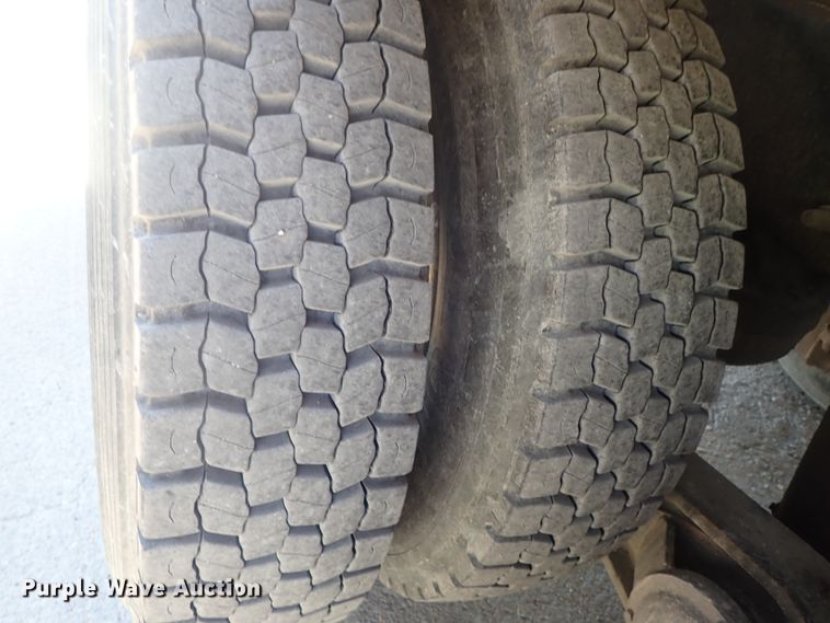 image for item DG2259 2004 Mack CV513  ready mix truck