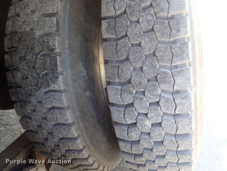 image for item DG2259 2004 Mack CV513  ready mix truck