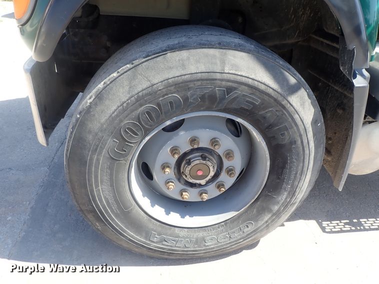 image for item DG2259 2004 Mack CV513  ready mix truck